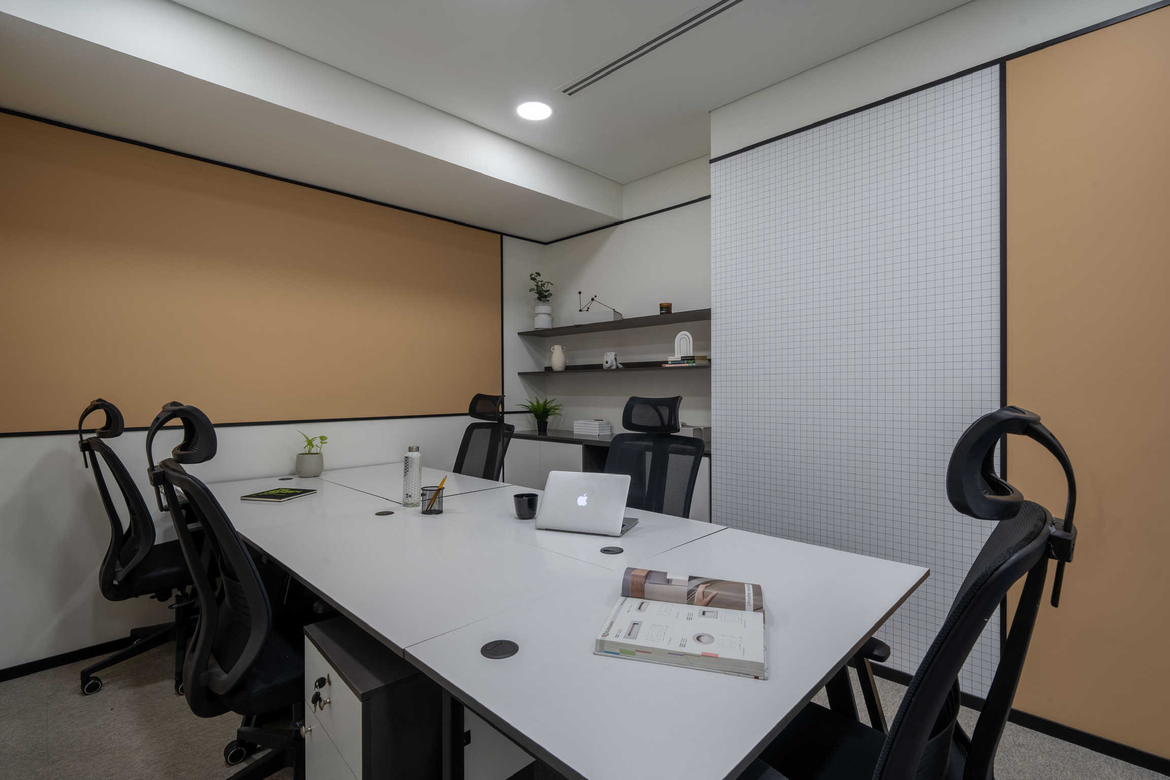 Shared workspace | Dhanguard Business Center-2